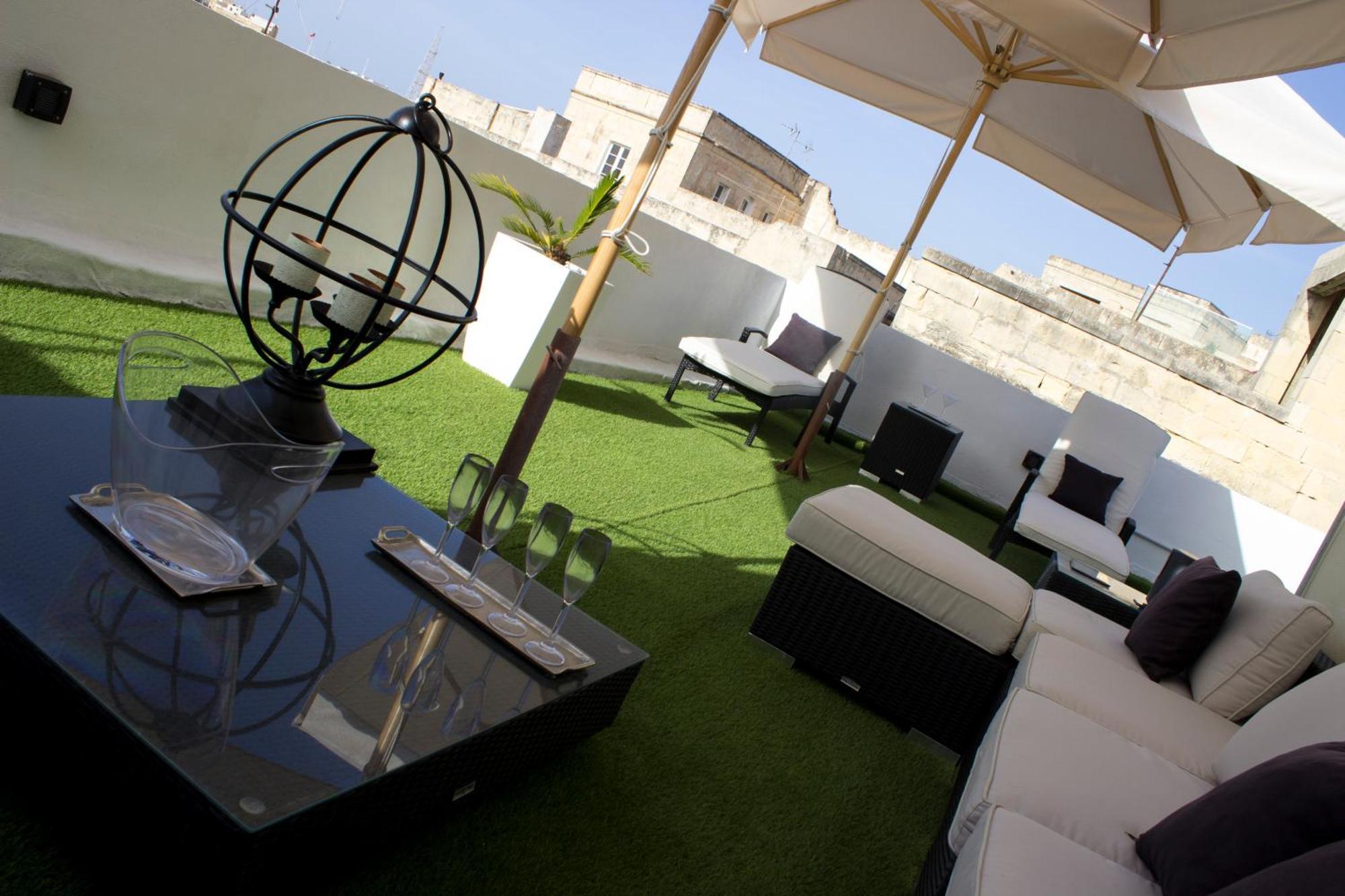 Budget Room 1 Floor Private Bathroom Ground Floor Birgu Exterior photo